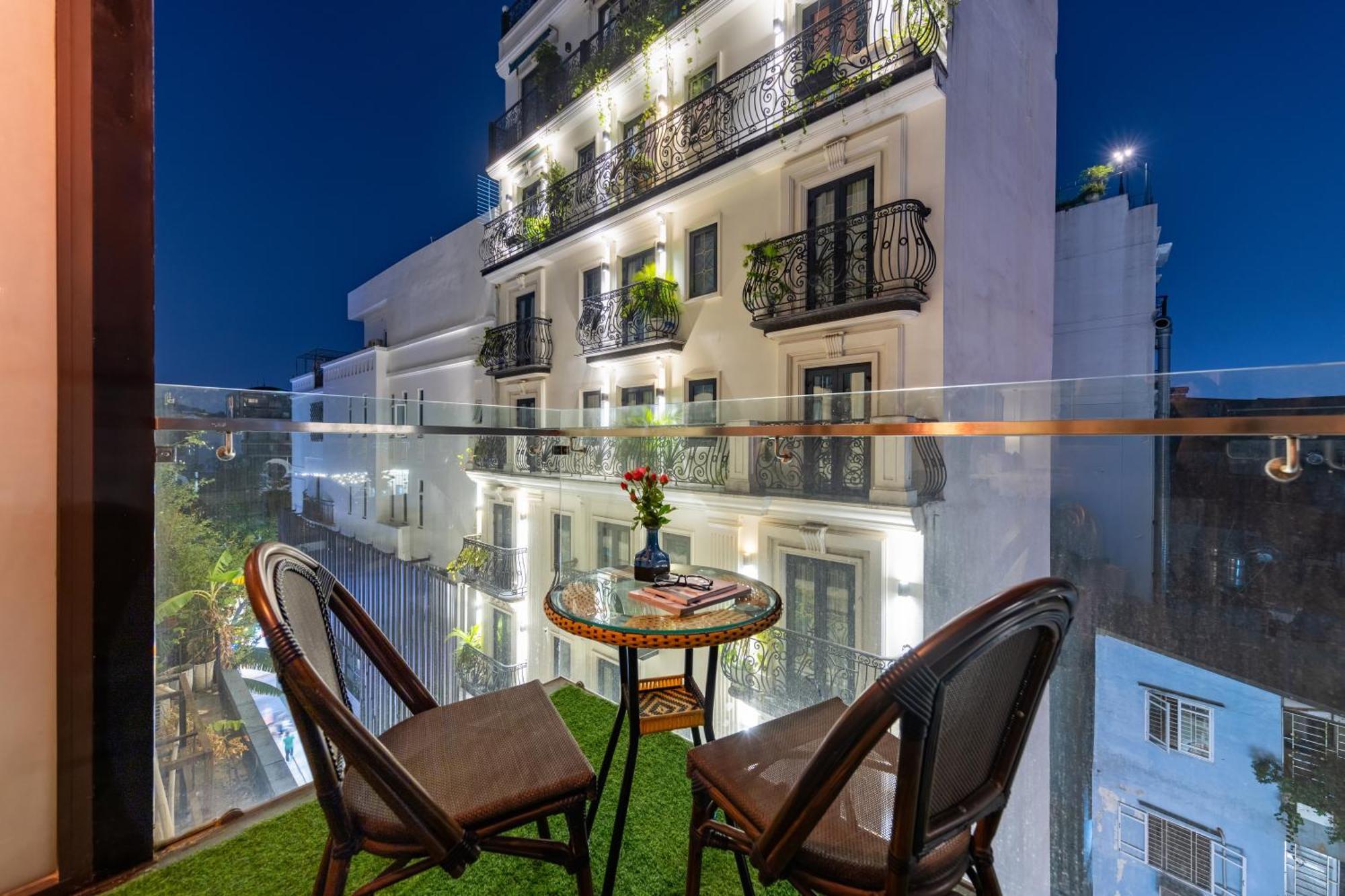 Calista Trendy Hotel & Spa Hanoi Exterior photo